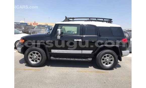 Acheter Import Voiture Toyota FJ Cruiser Noir à Import - Dubai, Burkina-Faso Acheter Import Voiture Toyota FJ Cruiser Noir à Import - Dubai, Burkina-Faso