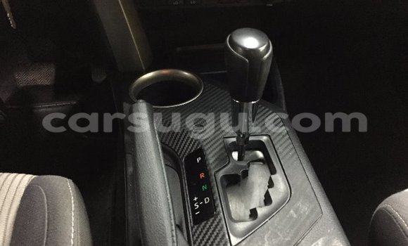 Acheter Occasion Voiture Toyota RAV4 Blanc à Ouagadougou, Burkina-Faso Acheter Occasion Voiture Toyota RAV4 Blanc à Ouagadougou, Burkina-Faso