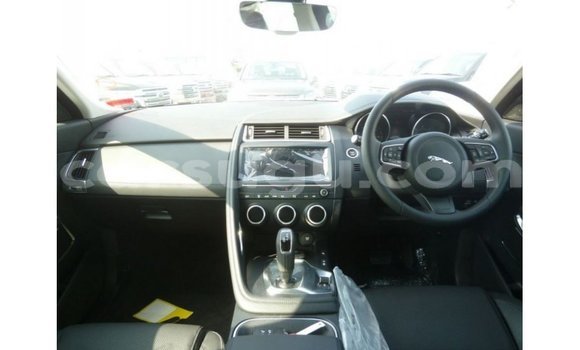 Sayi Imported Jaguar E-Pace White Mota in Import - Dubai a Burkina Faso Sayi Imported Jaguar E-Pace White Mota in Import - Dubai a Burkina Faso