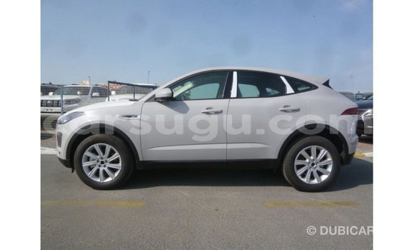 Sayi Imported Jaguar E-Pace White Mota in Import - Dubai a Burkina Faso Sayi Imported Jaguar E-Pace White Mota in Import - Dubai a Burkina Faso