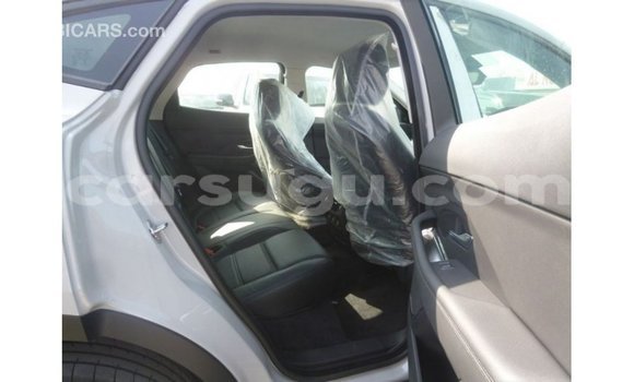 Sayi Imported Jaguar E-Pace White Mota in Import - Dubai a Burkina Faso Sayi Imported Jaguar E-Pace White Mota in Import - Dubai a Burkina Faso
