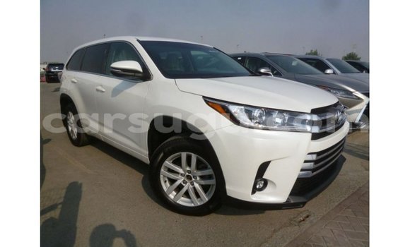 Sayi Imported Toyota Kluger White Mota in Import - Dubai a Burkina Faso Sayi Imported Toyota Kluger White Mota in Import - Dubai a Burkina Faso