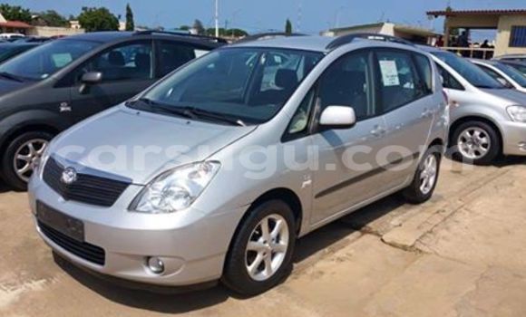 Acheter Neuf Voiture Toyota Verso Gris à Ouagadougou, Burkina-Faso Acheter Neuf Voiture Toyota Verso Gris à Ouagadougou, Burkina-Faso