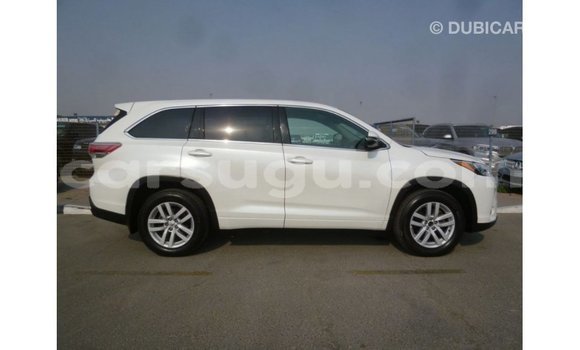 Sayi Imported Toyota Kluger White Mota in Import - Dubai a Burkina Faso Sayi Imported Toyota Kluger White Mota in Import - Dubai a Burkina Faso