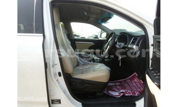 Sayi Imported Toyota Kluger White Mota in Import - Dubai a Burkina Faso Sayi Imported Toyota Kluger White Mota in Import - Dubai a Burkina Faso
