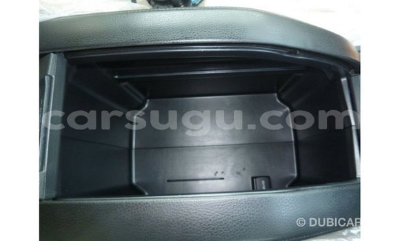 Sayi Imported Toyota Kluger White Mota in Import - Dubai a Burkina Faso Sayi Imported Toyota Kluger White Mota in Import - Dubai a Burkina Faso