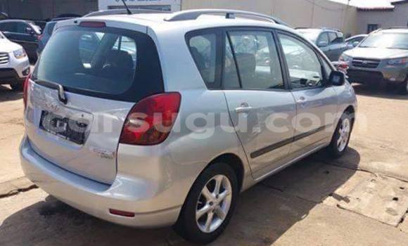 Acheter Neuf Voiture Toyota Verso Gris à Ouagadougou, Burkina-Faso Acheter Neuf Voiture Toyota Verso Gris à Ouagadougou, Burkina-Faso