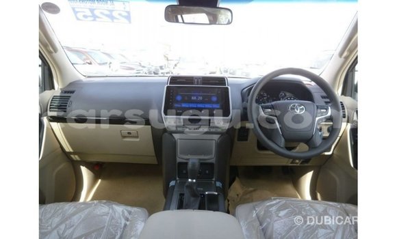 Acheter Import Voiture Toyota Prado Blanc à Import - Dubai, Burkina-Faso Acheter Import Voiture Toyota Prado Blanc à Import - Dubai, Burkina-Faso