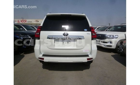 Acheter Import Voiture Toyota Prado Blanc à Import - Dubai, Burkina-Faso Acheter Import Voiture Toyota Prado Blanc à Import - Dubai, Burkina-Faso
