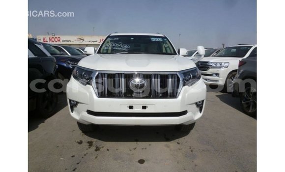 Acheter Import Voiture Toyota Prado Blanc à Import - Dubai, Burkina-Faso Acheter Import Voiture Toyota Prado Blanc à Import - Dubai, Burkina-Faso