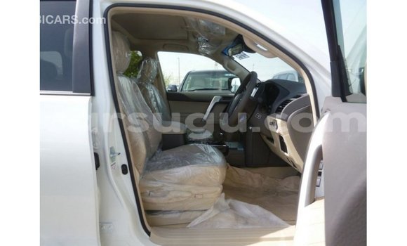 Acheter Import Voiture Toyota Prado Blanc à Import - Dubai, Burkina-Faso Acheter Import Voiture Toyota Prado Blanc à Import - Dubai, Burkina-Faso
