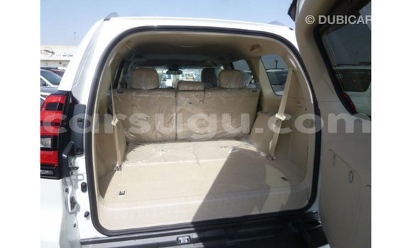 Acheter Import Voiture Toyota Prado Blanc à Import - Dubai, Burkina-Faso Acheter Import Voiture Toyota Prado Blanc à Import - Dubai, Burkina-Faso