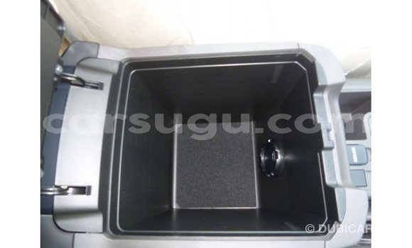 Acheter Import Voiture Toyota Prado Blanc à Import - Dubai, Burkina-Faso Acheter Import Voiture Toyota Prado Blanc à Import - Dubai, Burkina-Faso