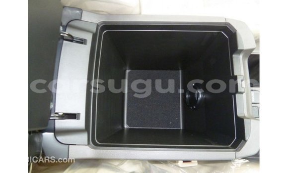 Acheter Import Voiture Toyota Prado Blanc à Import - Dubai, Burkina-Faso Acheter Import Voiture Toyota Prado Blanc à Import - Dubai, Burkina-Faso