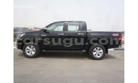 Sayi Imported Toyota Hilux Black Mota in Import - Dubai a Burkina Faso Sayi Imported Toyota Hilux Black Mota in Import - Dubai a Burkina Faso