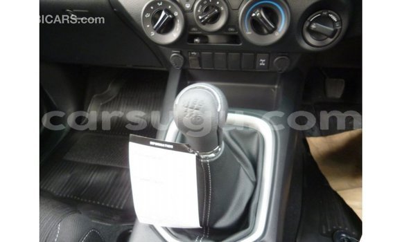 Sayi Imported Toyota Hilux Black Mota in Import - Dubai a Burkina Faso Sayi Imported Toyota Hilux Black Mota in Import - Dubai a Burkina Faso