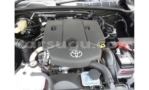 Sayi Imported Toyota Hilux Black Mota in Import - Dubai a Burkina Faso Sayi Imported Toyota Hilux Black Mota in Import - Dubai a Burkina Faso