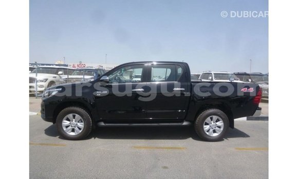 Sayi Imported Toyota Hilux Black Mota in Import - Dubai a Burkina Faso Sayi Imported Toyota Hilux Black Mota in Import - Dubai a Burkina Faso