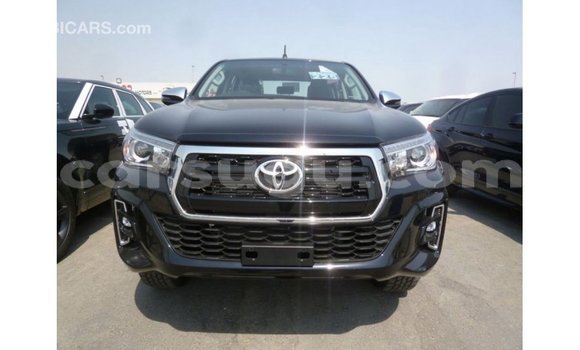 Acheter Import Voiture Toyota Hilux Noir à Import - Dubai, Burkina-Faso Acheter Import Voiture Toyota Hilux Noir à Import - Dubai, Burkina-Faso