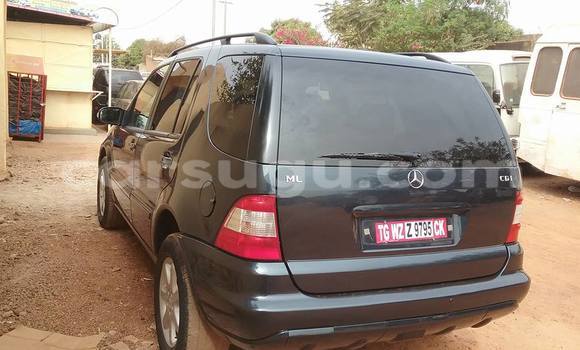 Acheter Neuf Voiture Mercedes-Benz 190 Noir à Ouagadougou, Burkina-Faso Acheter Neuf Voiture Mercedes-Benz 190 Noir à Ouagadougou, Burkina-Faso