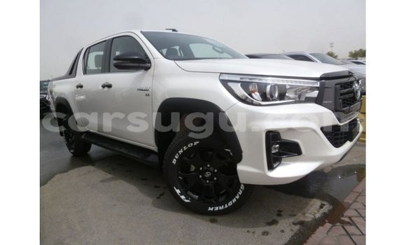 Acheter Import Voiture Toyota Hilux Blanc à Import - Dubai, Burkina-Faso Acheter Import Voiture Toyota Hilux Blanc à Import - Dubai, Burkina-Faso
