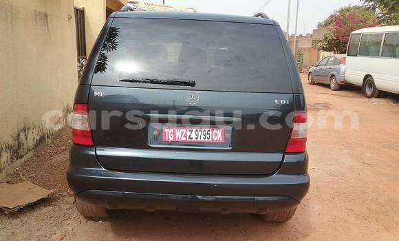 Acheter Neuf Voiture Mercedes-Benz 190 Noir à Ouagadougou, Burkina-Faso Acheter Neuf Voiture Mercedes-Benz 190 Noir à Ouagadougou, Burkina-Faso