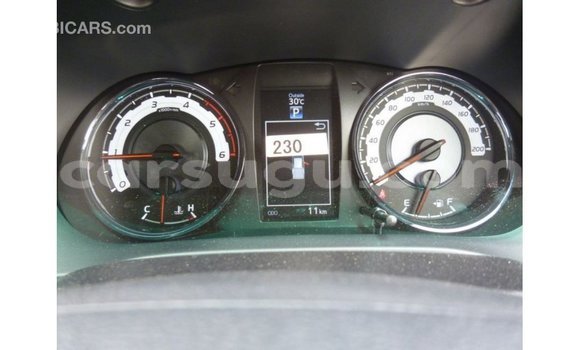 Acheter Import Voiture Toyota Hilux Blanc à Import - Dubai, Burkina-Faso Acheter Import Voiture Toyota Hilux Blanc à Import - Dubai, Burkina-Faso