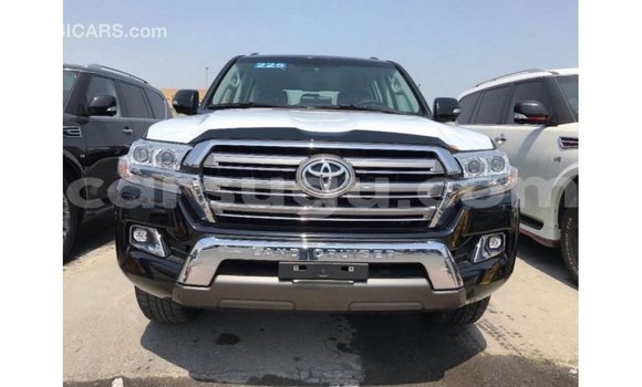 Sayi Imported Toyota Land Cruiser Black Mota in Import - Dubai a Burkina Faso Sayi Imported Toyota Land Cruiser Black Mota in Import - Dubai a Burkina Faso