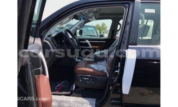 Sayi Imported Toyota Land Cruiser Black Mota in Import - Dubai a Burkina Faso Sayi Imported Toyota Land Cruiser Black Mota in Import - Dubai a Burkina Faso