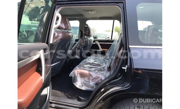 Sayi Imported Toyota Land Cruiser Black Mota in Import - Dubai a Burkina Faso Sayi Imported Toyota Land Cruiser Black Mota in Import - Dubai a Burkina Faso