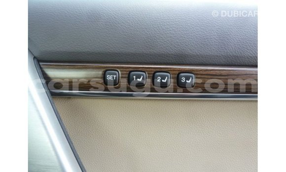 Acheter Import Voiture Toyota Land Cruiser Noir à Import - Dubai, Burkina-Faso Acheter Import Voiture Toyota Land Cruiser Noir à Import - Dubai, Burkina-Faso