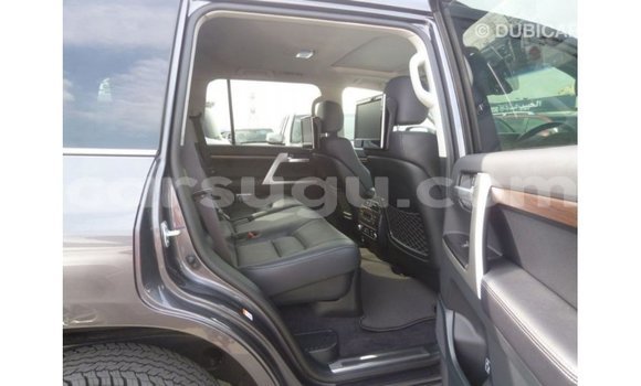 Sayi Imported Toyota Land Cruiser Sauran Mota in Import - Dubai a Burkina Faso Sayi Imported Toyota Land Cruiser Sauran Mota in Import - Dubai a Burkina Faso