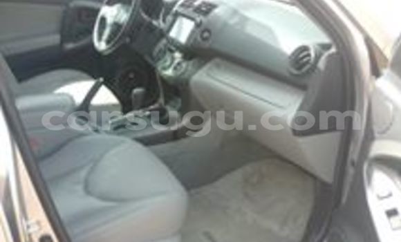 Acheter Neuf Voiture Toyota RAV4 Gris à Ouagadougou, Burkina-Faso Acheter Neuf Voiture Toyota RAV4 Gris à Ouagadougou, Burkina-Faso