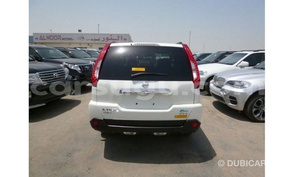 Sayi Imported Nissan Evalia White Babbar mota in Import - Dubai a Burkina Faso Sayi Imported Nissan Evalia White Babbar mota in Import - Dubai a Burkina Faso