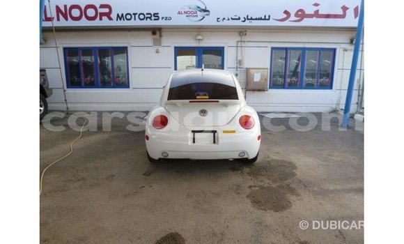 Acheter Import Voiture Volkswagen Beetle Blanc à Import - Dubai, Burkina-Faso Acheter Import Voiture Volkswagen Beetle Blanc à Import - Dubai, Burkina-Faso