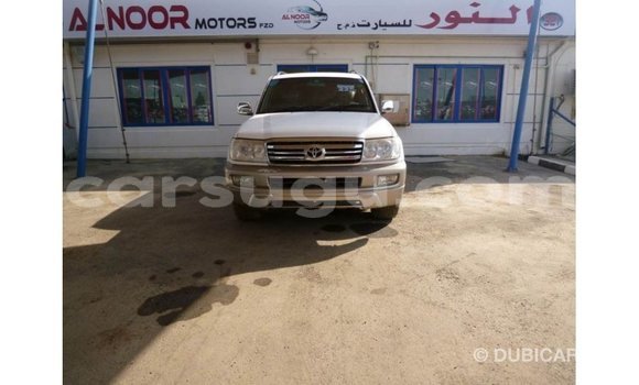 Acheter Import Voiture Toyota Land Cruiser Blanc à Import - Dubai, Burkina-Faso Acheter Import Voiture Toyota Land Cruiser Blanc à Import - Dubai, Burkina-Faso