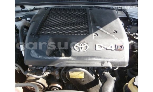 Sayi Imported Toyota Hilux White Mota in Import - Dubai a Burkina Faso Sayi Imported Toyota Hilux White Mota in Import - Dubai a Burkina Faso