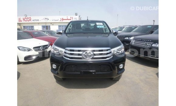 Sayi Imported Toyota Hilux Black Mota in Import - Dubai a Burkina Faso Sayi Imported Toyota Hilux Black Mota in Import - Dubai a Burkina Faso