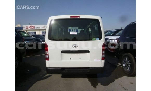 Sayi Imported Toyota Hiace White Mota in Import - Dubai a Burkina Faso Sayi Imported Toyota Hiace White Mota in Import - Dubai a Burkina Faso
