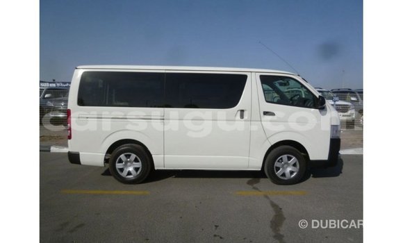 Sayi Imported Toyota Hiace White Mota in Import - Dubai a Burkina Faso Sayi Imported Toyota Hiace White Mota in Import - Dubai a Burkina Faso