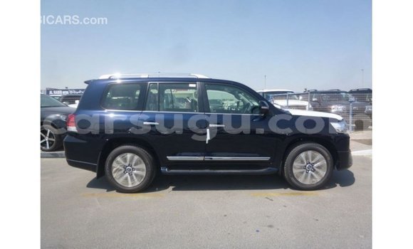 Sayi Imported Toyota Land Cruiser Blue Mota in Import - Dubai a Burkina Faso Sayi Imported Toyota Land Cruiser Blue Mota in Import - Dubai a Burkina Faso