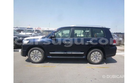 Sayi Imported Toyota Land Cruiser Blue Mota in Import - Dubai a Burkina Faso Sayi Imported Toyota Land Cruiser Blue Mota in Import - Dubai a Burkina Faso