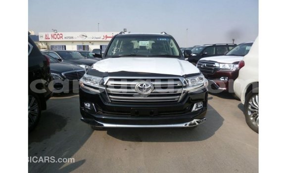 Sayi Imported Toyota Land Cruiser Black Mota in Import - Dubai a Burkina Faso Sayi Imported Toyota Land Cruiser Black Mota in Import - Dubai a Burkina Faso