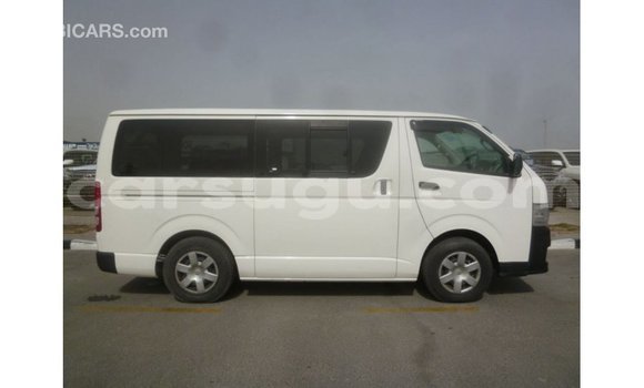 Sayi Imported Toyota Hiace White Mota in Import - Dubai a Burkina Faso Sayi Imported Toyota Hiace White Mota in Import - Dubai a Burkina Faso