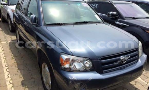 Sayi Sabo Toyota Highlander Blue Mota in Ouagadougou a Burkina Faso Sayi Sabo Toyota Highlander Blue Mota in Ouagadougou a Burkina Faso