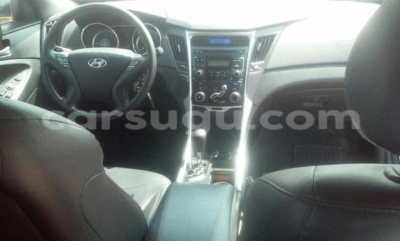 Sayi Sabo Hyundai Sonata Azurfa Mota in Ouagadougou a Burkina Faso Sayi Sabo Hyundai Sonata Azurfa Mota in Ouagadougou a Burkina Faso