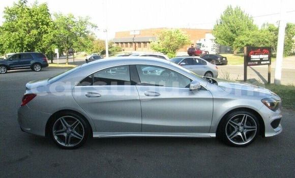 Acheter Occasion Voiture Mercedes-Benz CLA-klasse Gris à Ouagadougou, Burkina-Faso Acheter Occasion Voiture Mercedes-Benz CLA-klasse Gris à Ouagadougou, Burkina-Faso