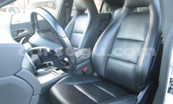 Acheter Occasion Voiture Mercedes-Benz CLA-klasse Gris à Ouagadougou, Burkina-Faso Acheter Occasion Voiture Mercedes-Benz CLA-klasse Gris à Ouagadougou, Burkina-Faso