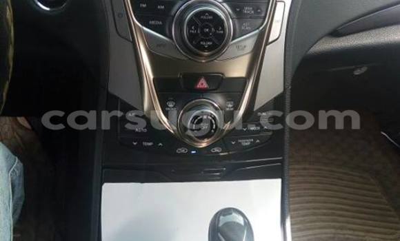 Sayi Sabo Acura MDX White Mota in Ouagadougou a Burkina Faso Sayi Sabo Acura MDX White Mota in Ouagadougou a Burkina Faso