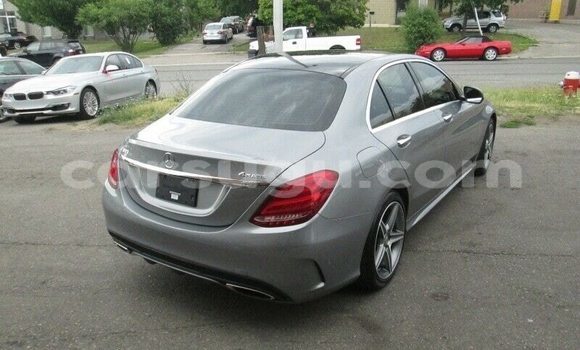 Acheter Occasion Voiture Mercedes-Benz C–Class Gris à Ouagadougou, Burkina-Faso Acheter Occasion Voiture Mercedes-Benz C–Class Gris à Ouagadougou, Burkina-Faso